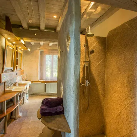 בית נופש Historic Estate With Wellness In Normandy *