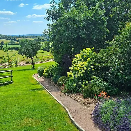 בית נופש Historic Estate With Wellness In Normandy