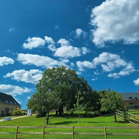 Historic Estate With Wellness In Normandy Nyaraló