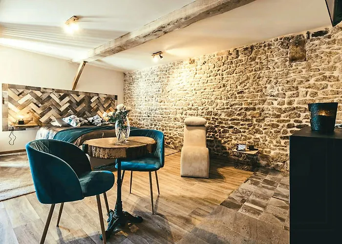 Historic Estate With Wellness In Normandy Longmesnil